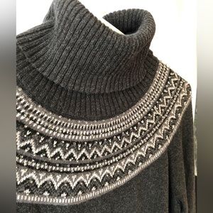 Talbots Ireland Motivates Grey Sweater size M